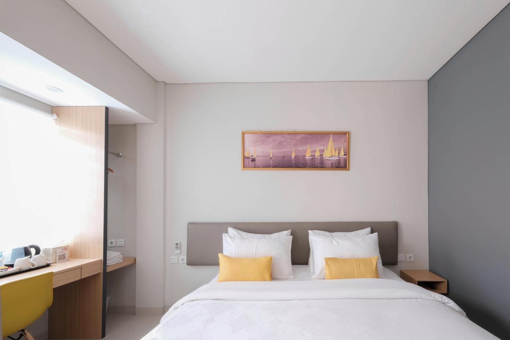 S101 Hotels Semarang Eksteriør bilde