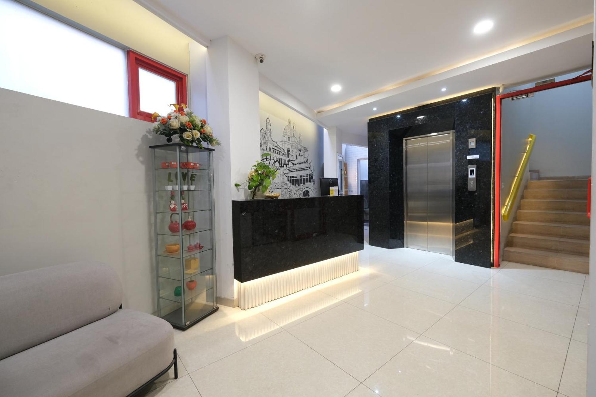 S101 Hotels Semarang Eksteriør bilde