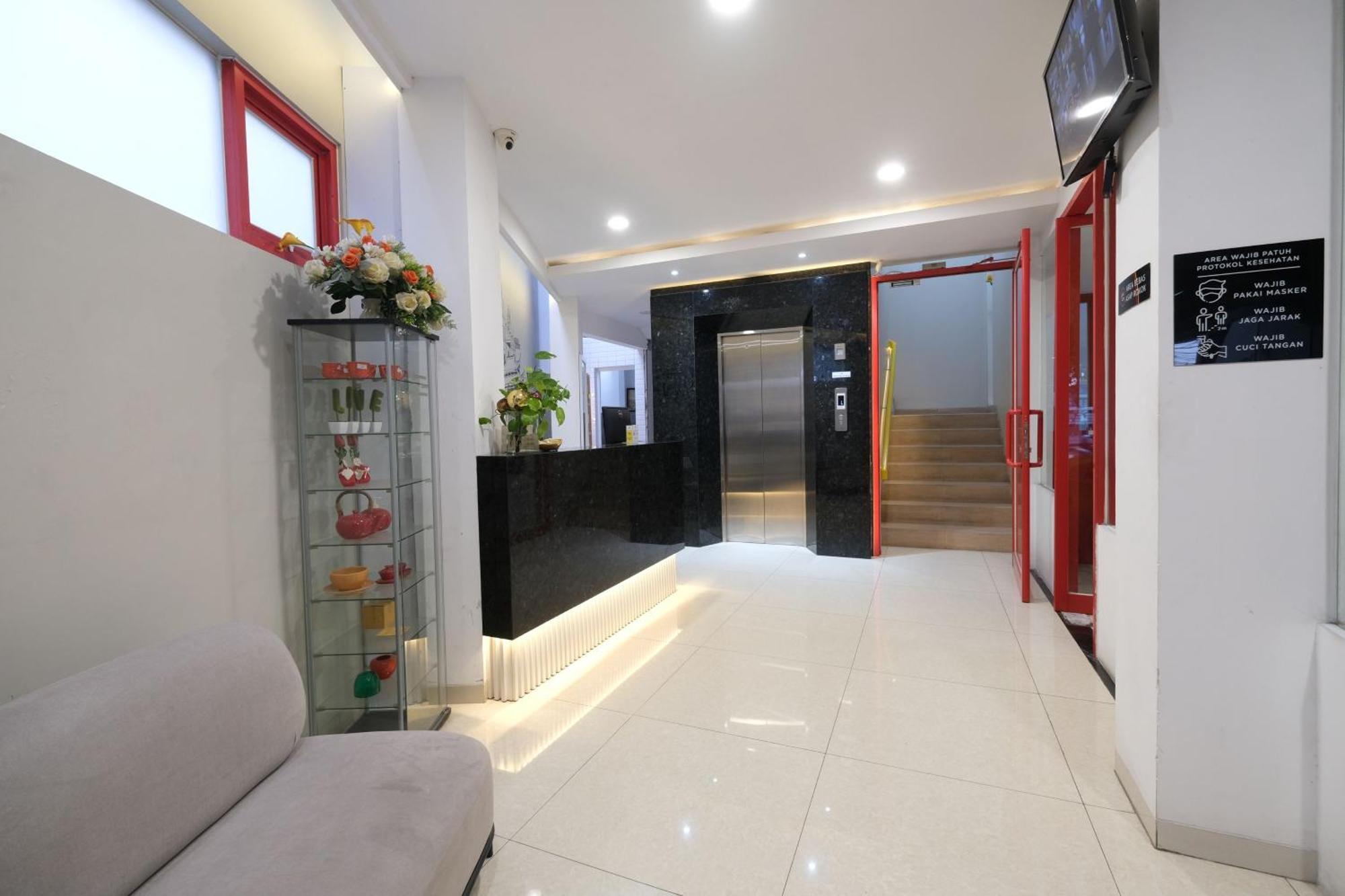 S101 Hotels Semarang Eksteriør bilde