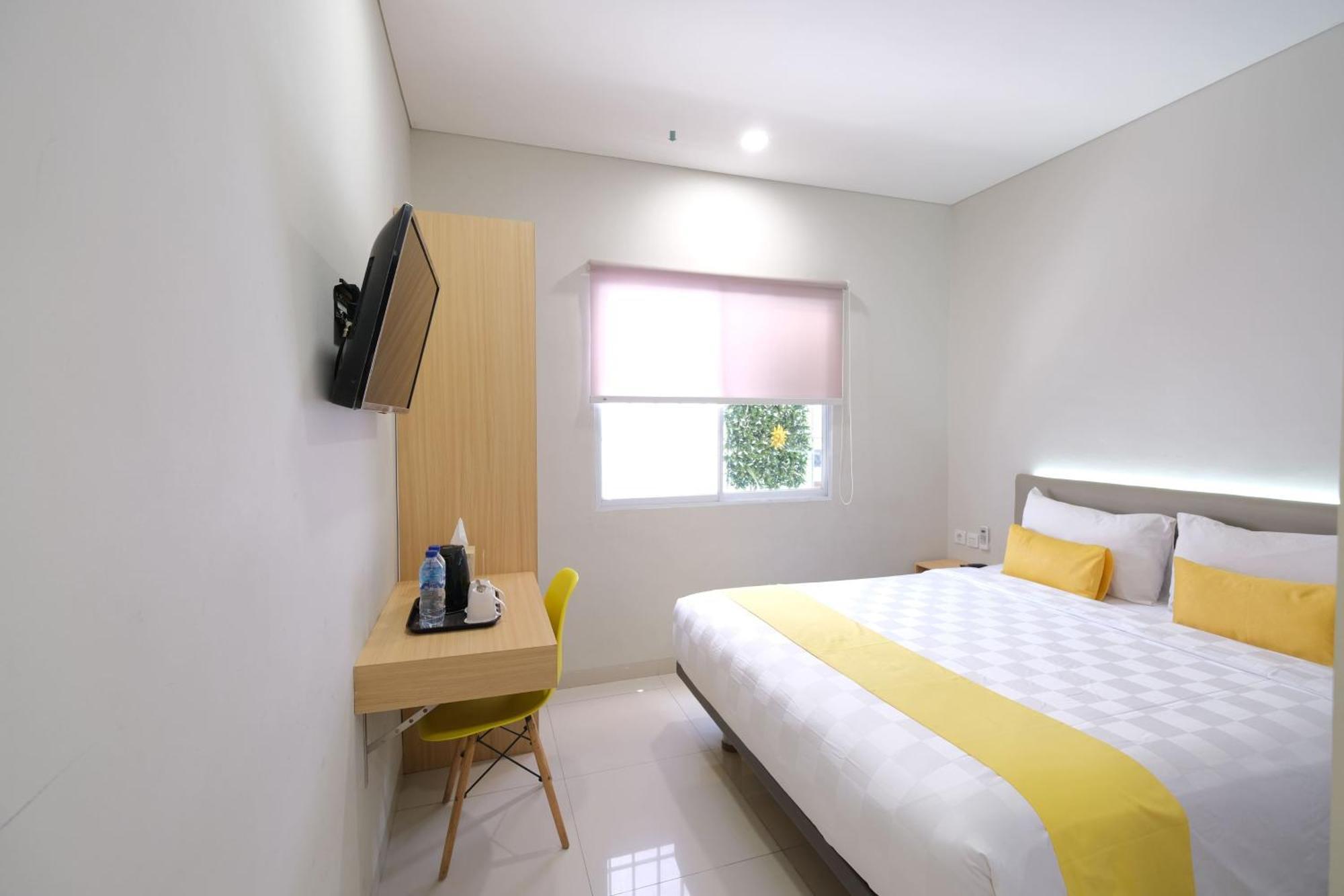 S101 Hotels Semarang Eksteriør bilde