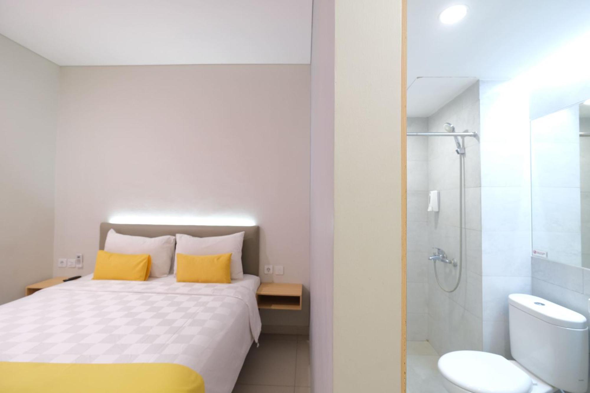 S101 Hotels Semarang Eksteriør bilde